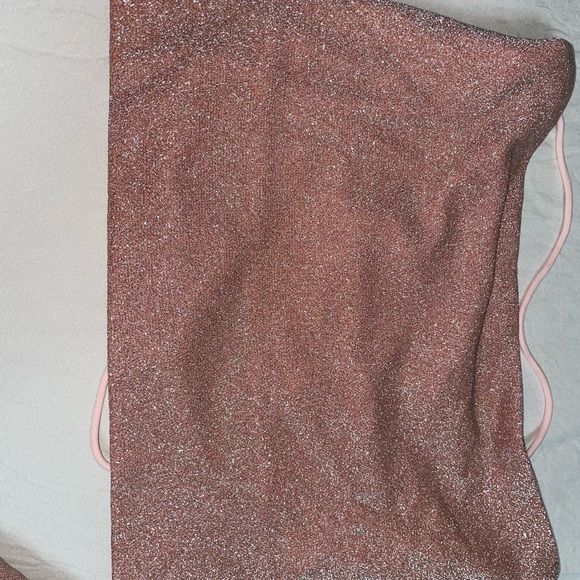 Beautiful Two piece set - Picture 6 of 7